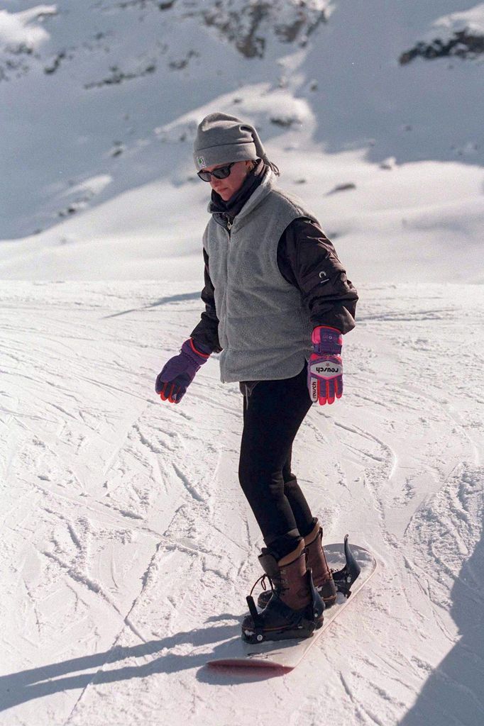 Sophie Rhys-jones Snowboarding In St Moritz, Switzerland