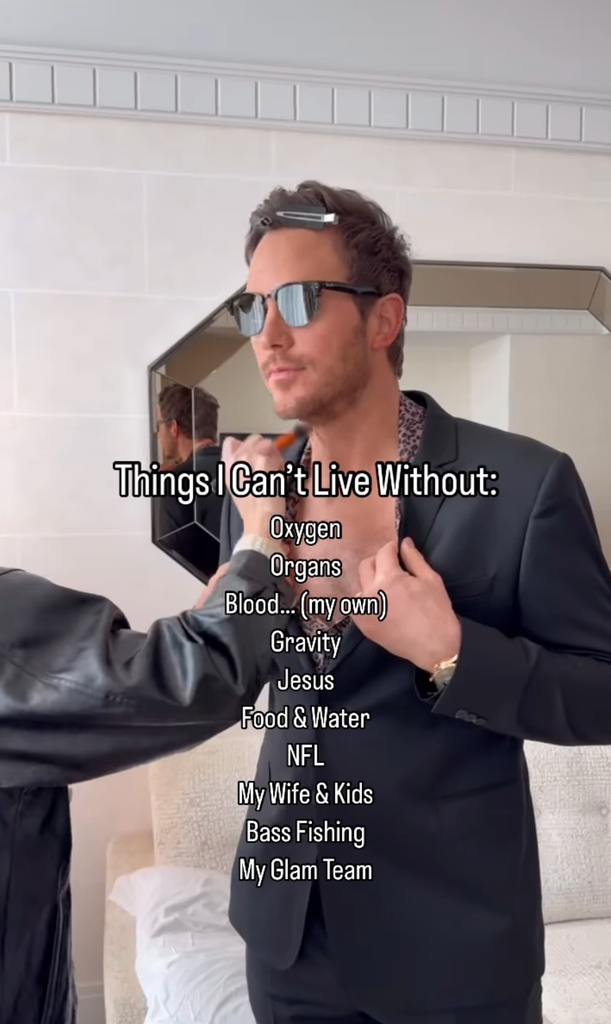 Toujours d'une vidéo partagée par Chris Pratt sur Instagram se maquillant, énumérant une multitude de nécessités