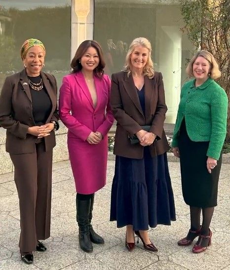 The Duchess of Edinburgh enjoyed a post-holiday outing with the Royal Commonwealth Society