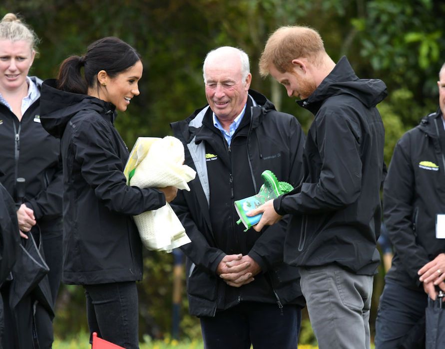 meghan harry baby gifts