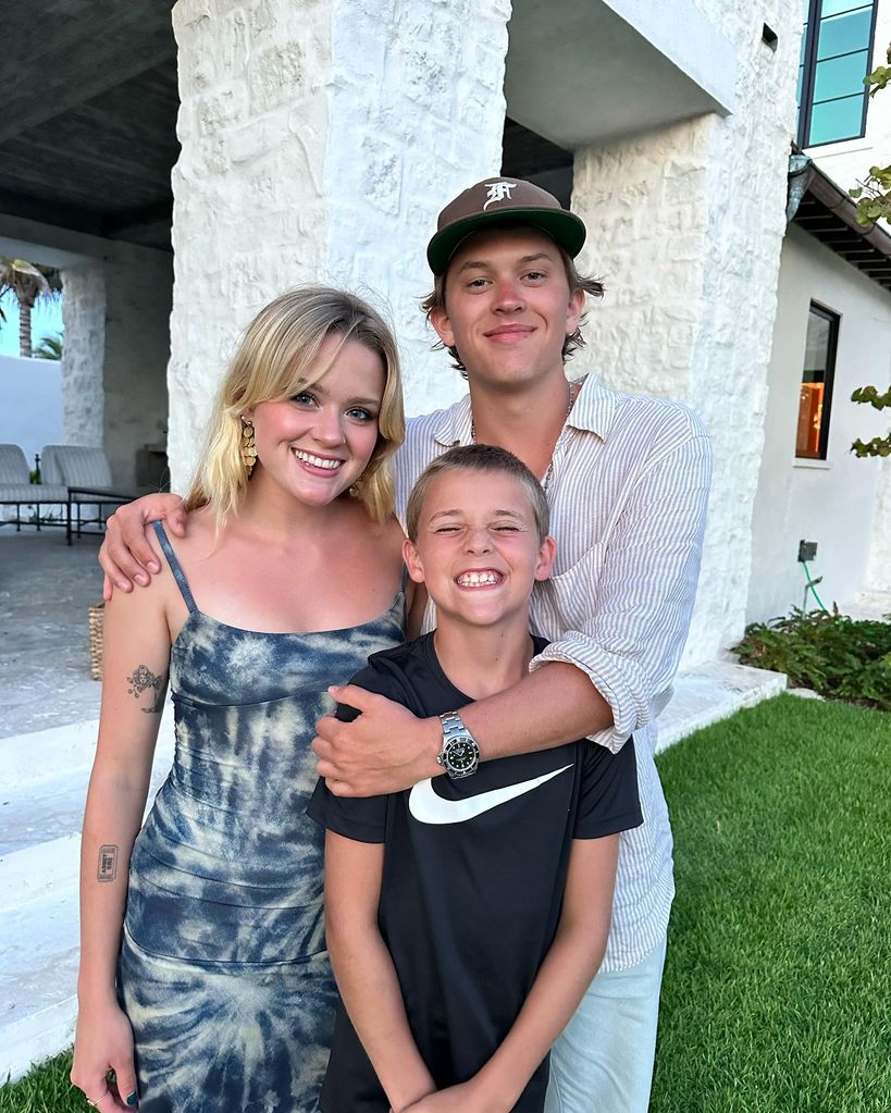 Deacon Phillipe, Ava Philippe and Tennessee Toth, Reese Witherspoon's children