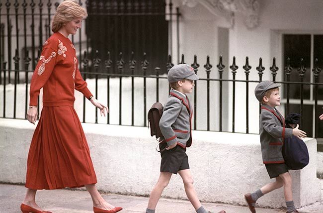Prince William Harry first day school 1
