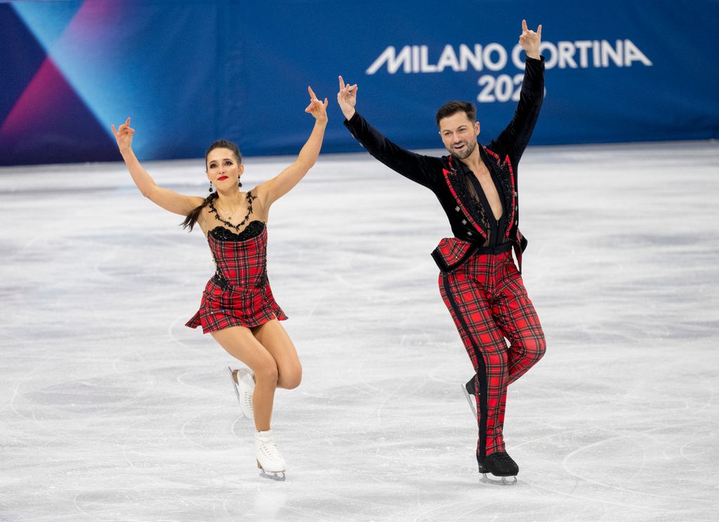 Le duo s'entraîne ensemble six jours par semaine à Montréal, Canada