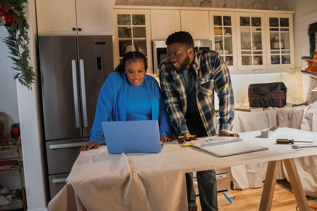 Amber Riley in Savvy Sheldon on The CW