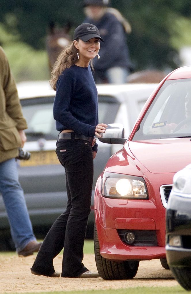 A 26-year-old Kate Middleton rocked black jeans and a baseball cap