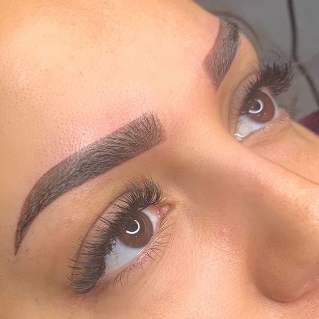 Love Island contestant Tanyels microbladed brows 
