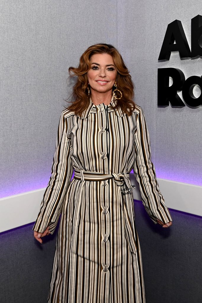 Shania Twain in striped outfit