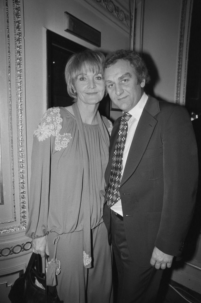 Black-and-white photo of Sheila Hancock and John Thaw
