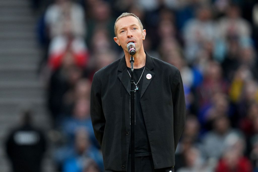 Chris Martin singing