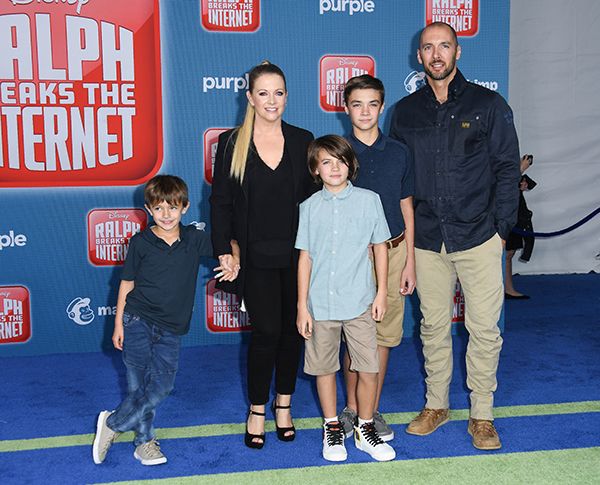 Melissa Joan Hart joins her family at a celebrity event