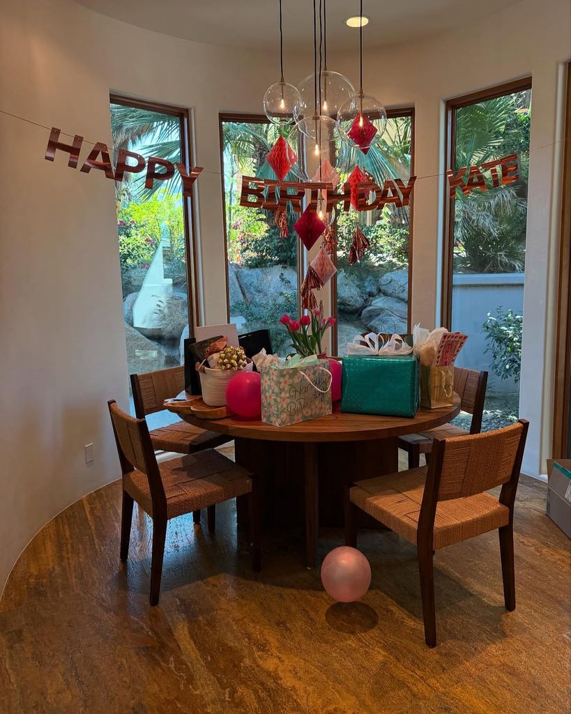 Kate's birthday table 