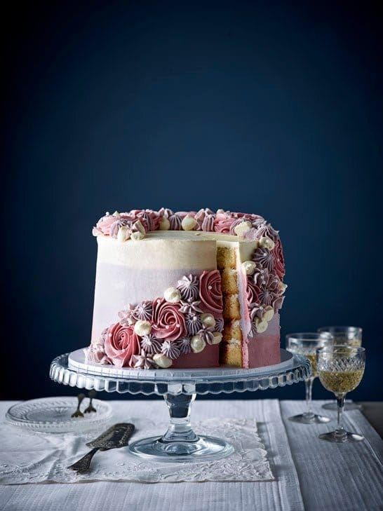 Patisserie Valerie Five Layer Floral Wedding Cake (Vanilla Sponge)