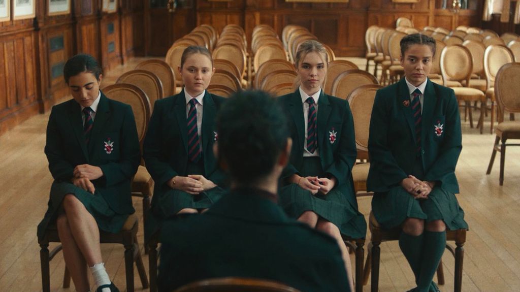 Noori Abas (TARA WEBB), Jocasta (ISABELLE ALLEN), Allegra Lonsdale (AMELIA MAY) & Grace Gibbons (IMOGEN FAIRES)