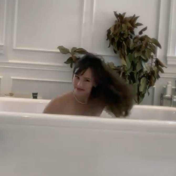 jennifer garner bathtub