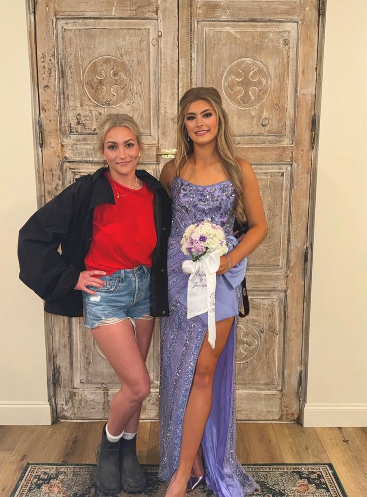 Photo shared by Jamie Lynn Spears on Instagram March 30, 2015 posing with her daughter Maddie Watson, who is in a purple dress for her junior prom