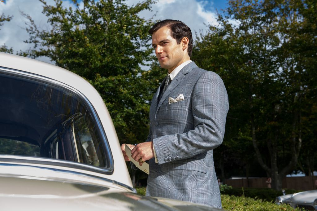 Henry Cavill just looks so much like Bond in The Man From U.N.C.L.E.