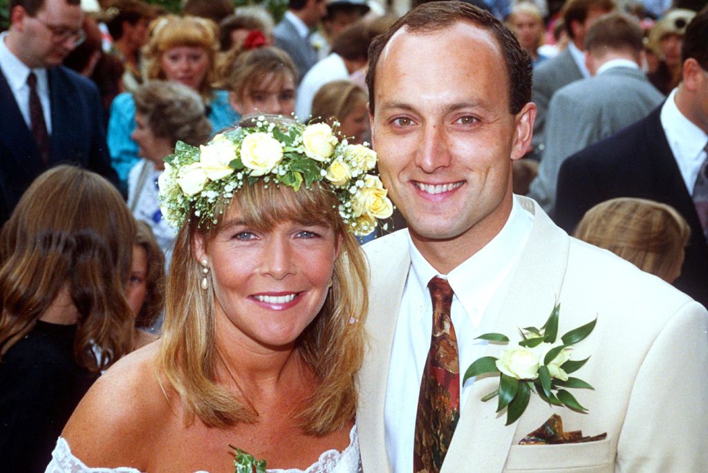 Linda Robson and Mark Dunford on their wedding day in 1990