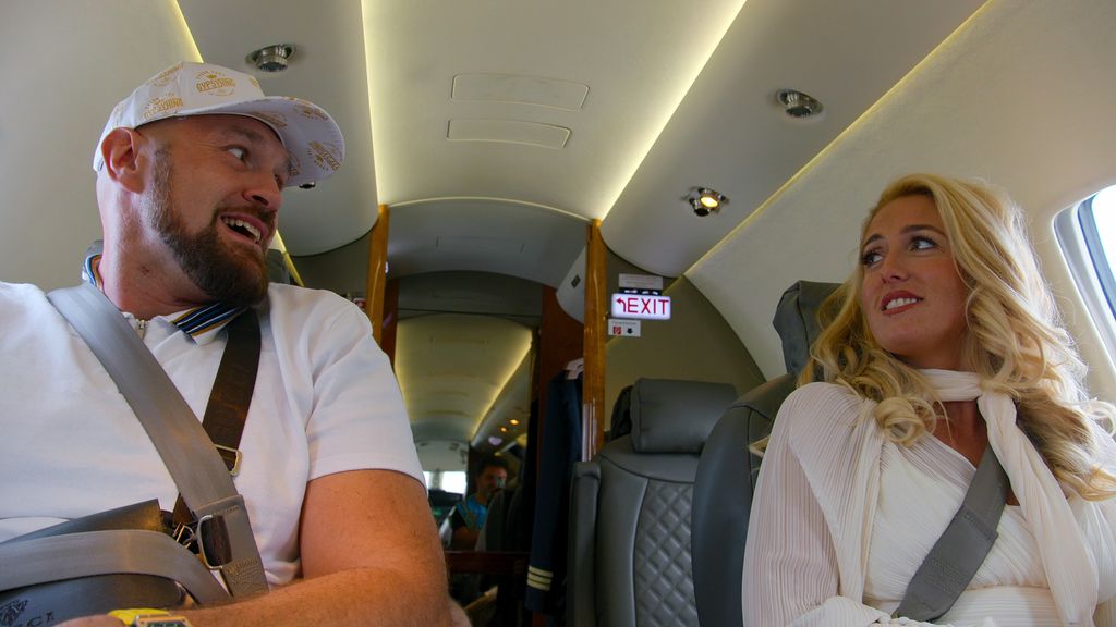 Tyson and Paris on a plane in an episode of At Home with the Furys 
