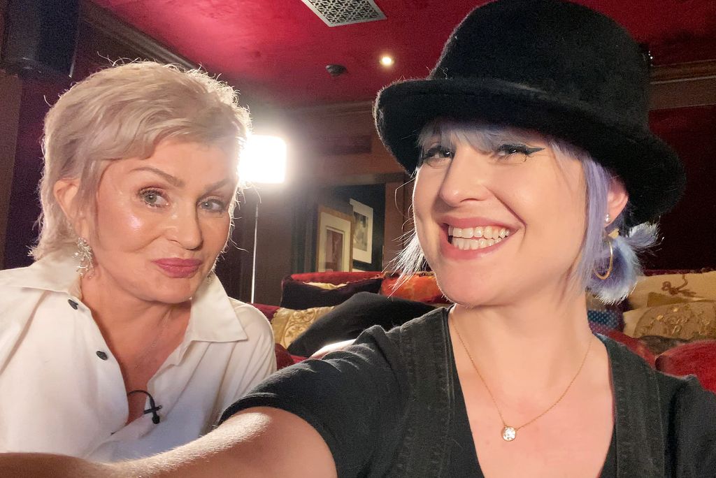 Sharon and Kelly Osbourne take a selfie