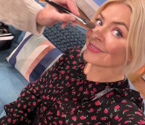 holly willoughby floral top