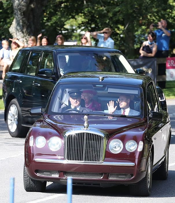 prince william waves arrival