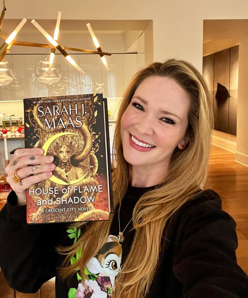Sarah J Maas présente son nouveau livre