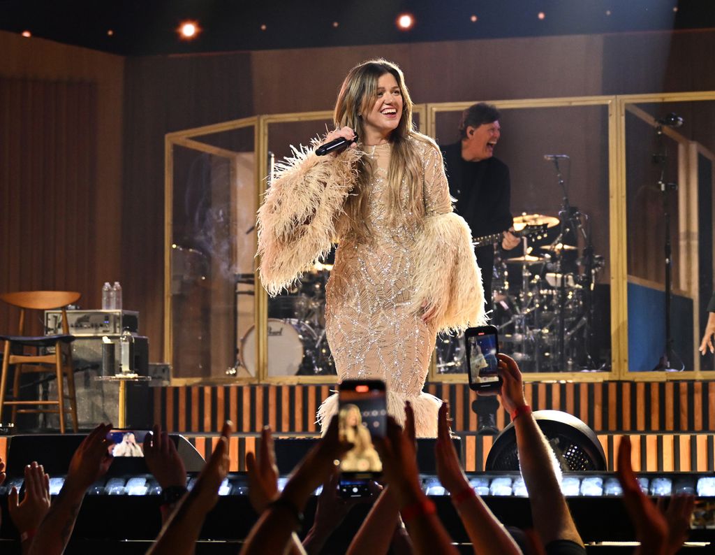 Kelly Clarkson lance la nouvelle résidence à Las Vegas "Kelly Clarkson: sessions de studio" au Colosseum de Caesars Palace le 11 juillet 2025 à Las Vegas, Nevada