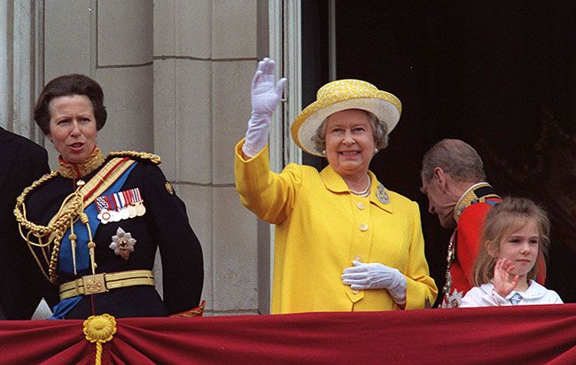queen trooping colour 1998