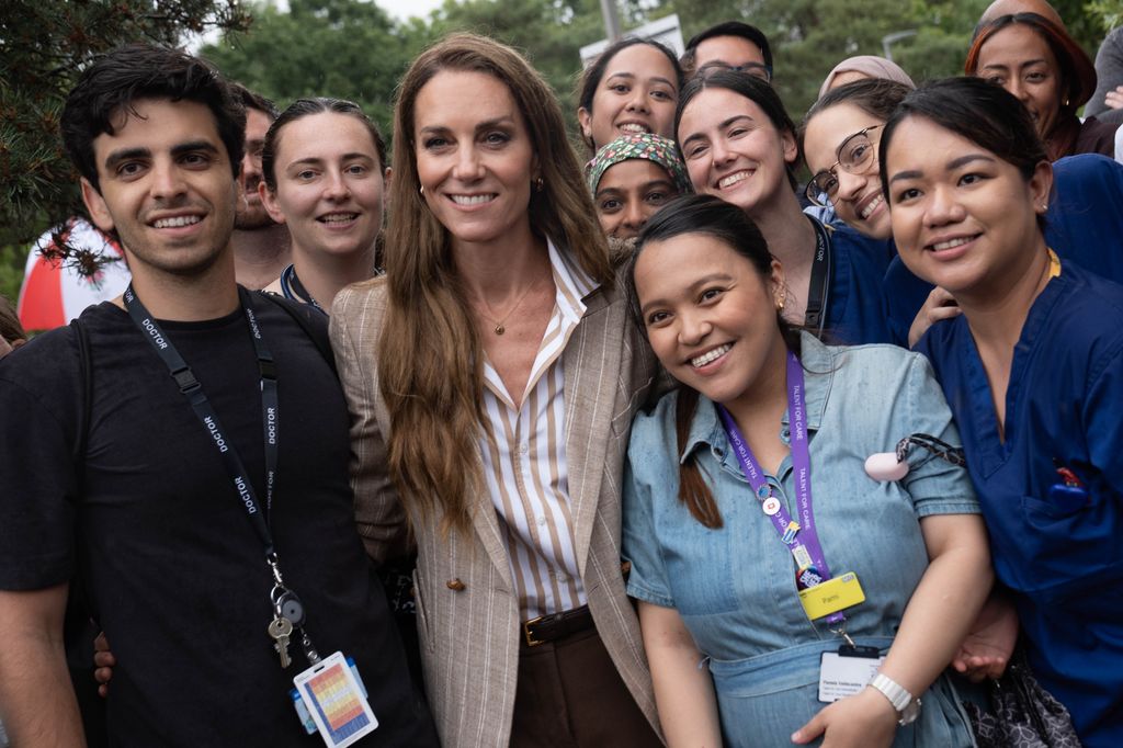 Kate Middleton poses with Colchester Hospital staff