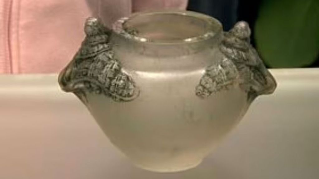 This rare vase turned out to be worth a fortune