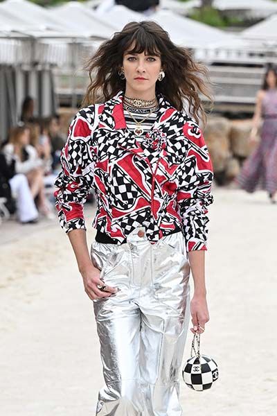 Chanel Cruise Collection 2022-23 - Monaco Sofia Coppola poses before the  runway of Chanel Cruise