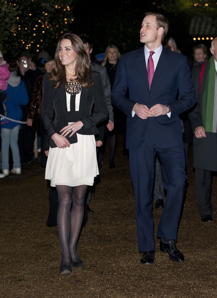 Príncipe William e Kate Middleton chegam ao espetáculo de Natal em auxílio ao Teenager Cancer Trust no Thursford Collection, Norfolk em 2010