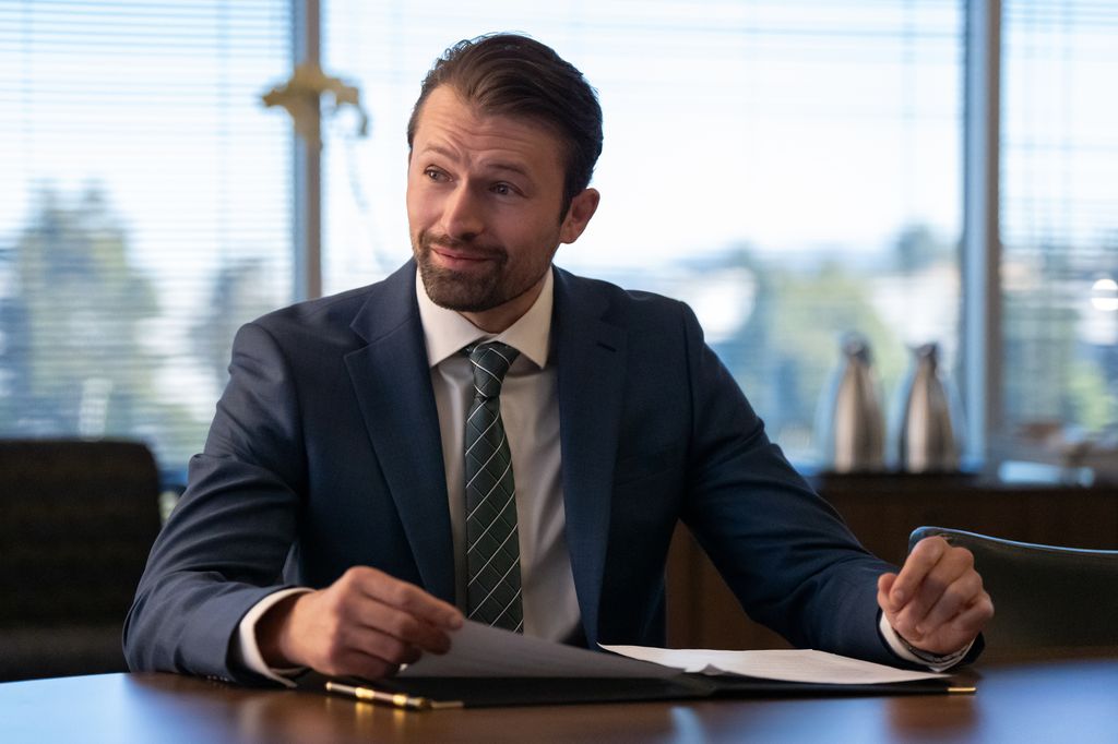 Bogdan Yasinski as Volchek COUNTDOWN