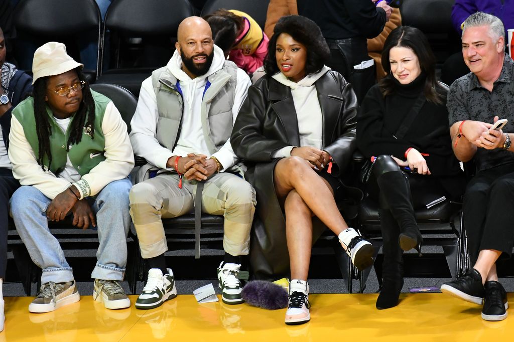 Common and Jennifer Hudson enjoyed a sporty date night at the Lakers