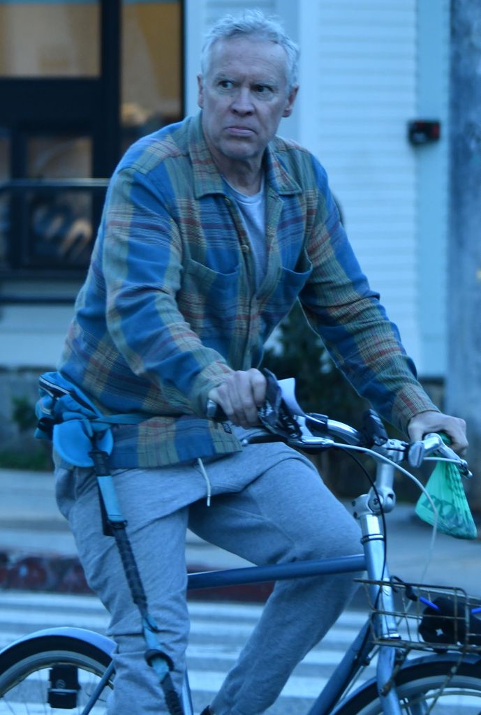 tate donovan white hair bike ride