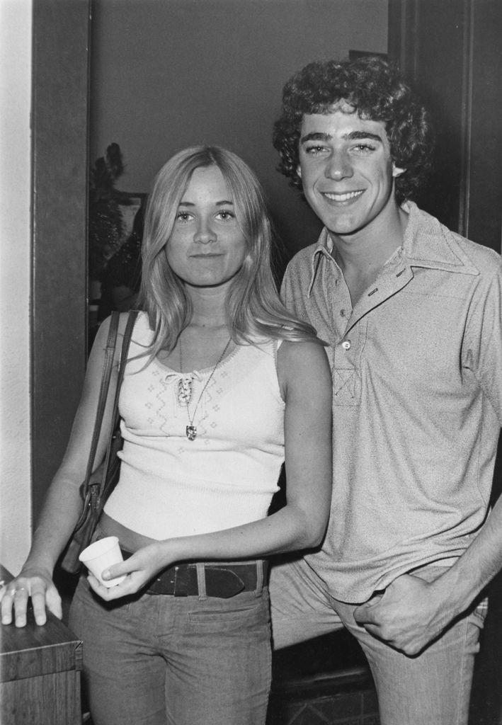 Maureen McCormick and Barry Williams, stars of the US TV sitcom 'The Brady Bunch', circa 1972.