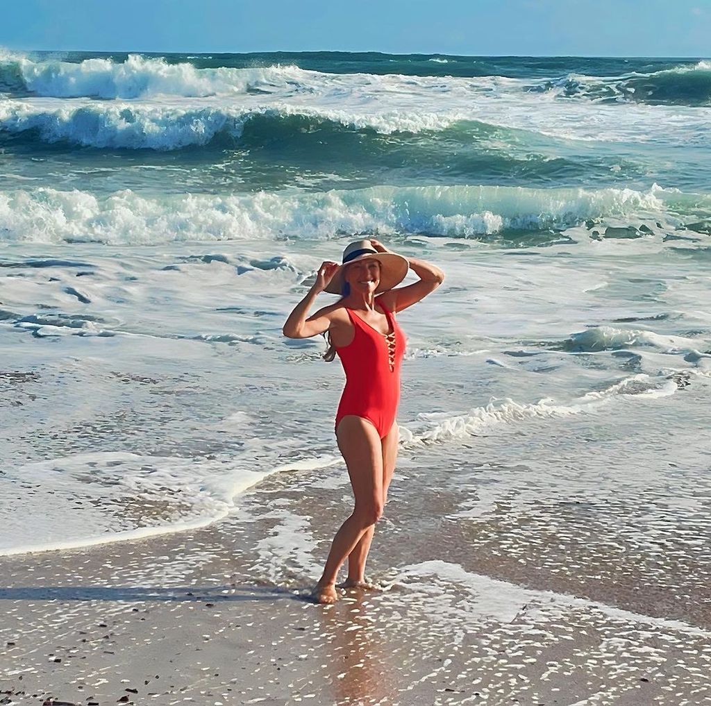 jane seymour red swimsuit in the sea