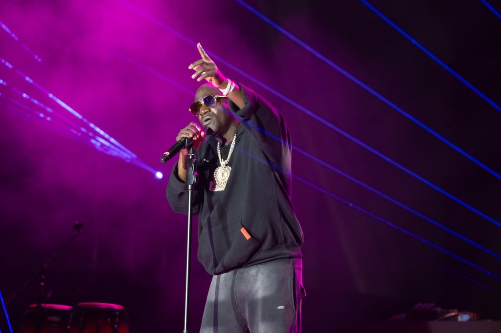 Akon performs during his concert at the Jawaharlal Nehru Stadium on November 9, 2025 in New Delhi, India