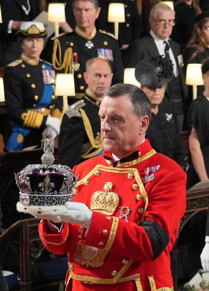 Imperial State Crown removed from Queen Elizabeth II's coffin during committal service in Windsor