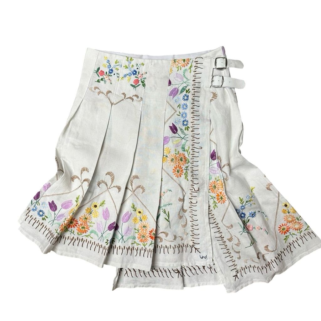 The Mary Hinge Skirt