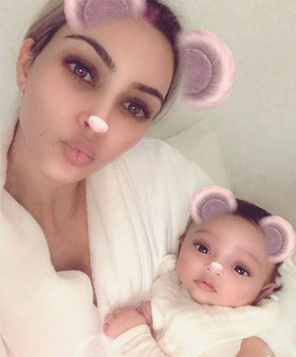 kim kardashian first photo baby chicago instagram