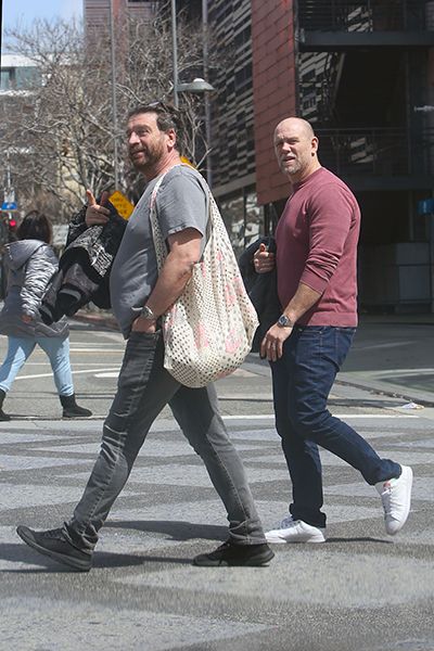 Mike Tindall and Nick Knowles crossing the street