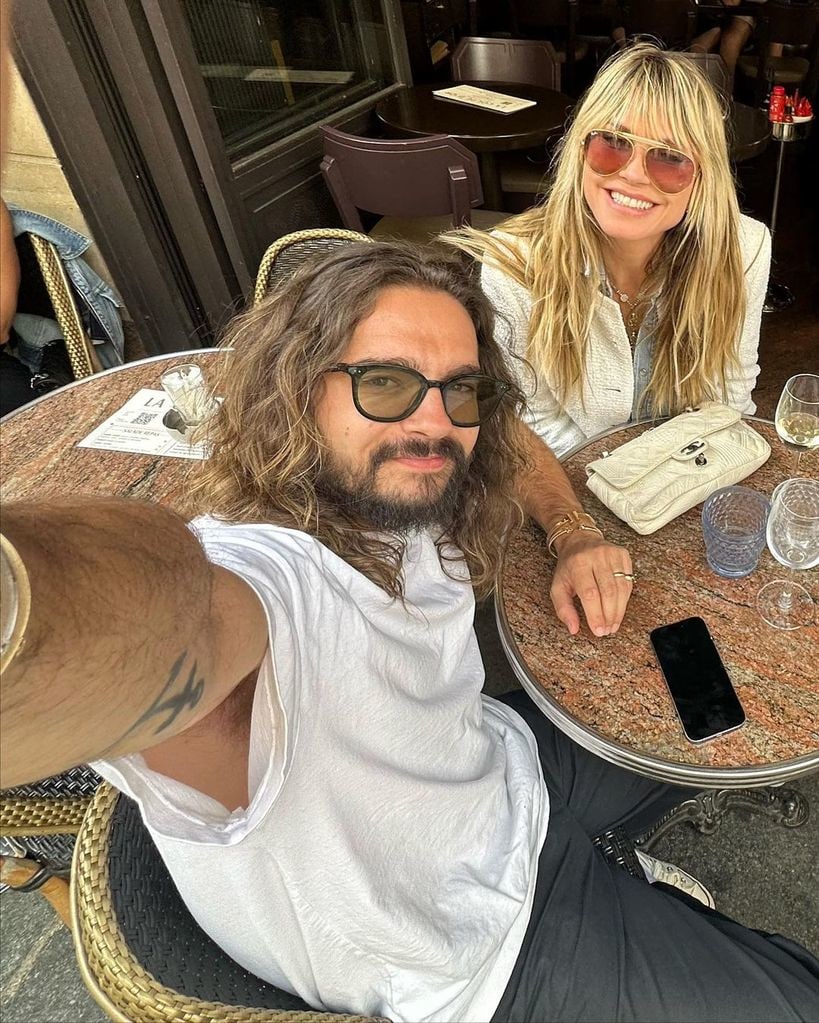 Heidi Klum and husband Tom Kaulitz look so loved-up during Parisian ...