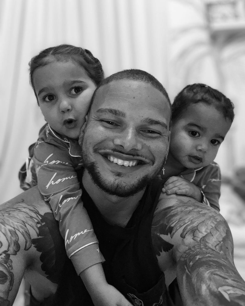 kane brown and daughters