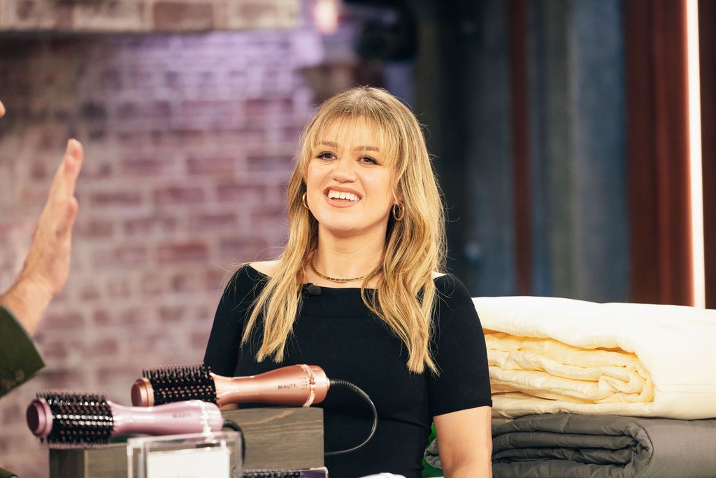 THE KELLY CLARKSON SHOW -- Episode 7I029 -- Pictured: Kelly Clarkson