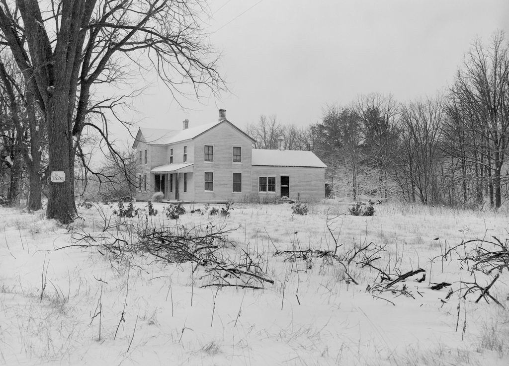 Ed Gein's farmhouse in Plainfield, Wisconsin. Pictured in 1957. 