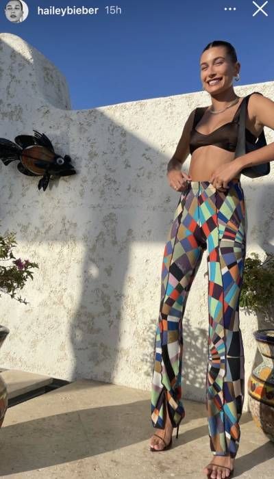 Kendall Jenner and Hailey Bieber showcase their figures in leggings