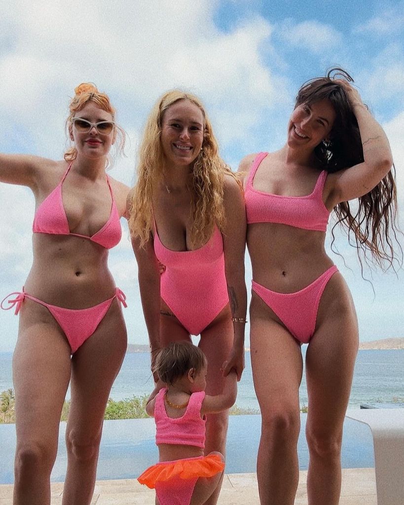 Rumer Willis, her daughter and sisters Tallulah and Scout rocked matching pink swimwear 
