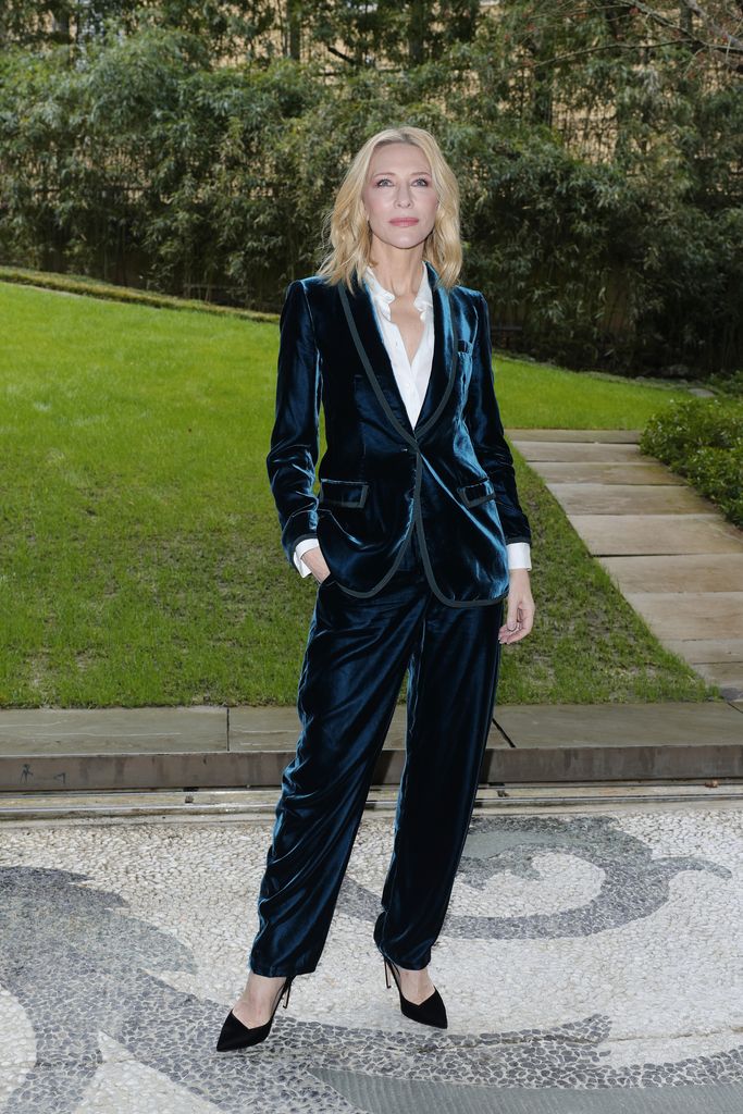 Cate Blanchett in teal velvet suit 