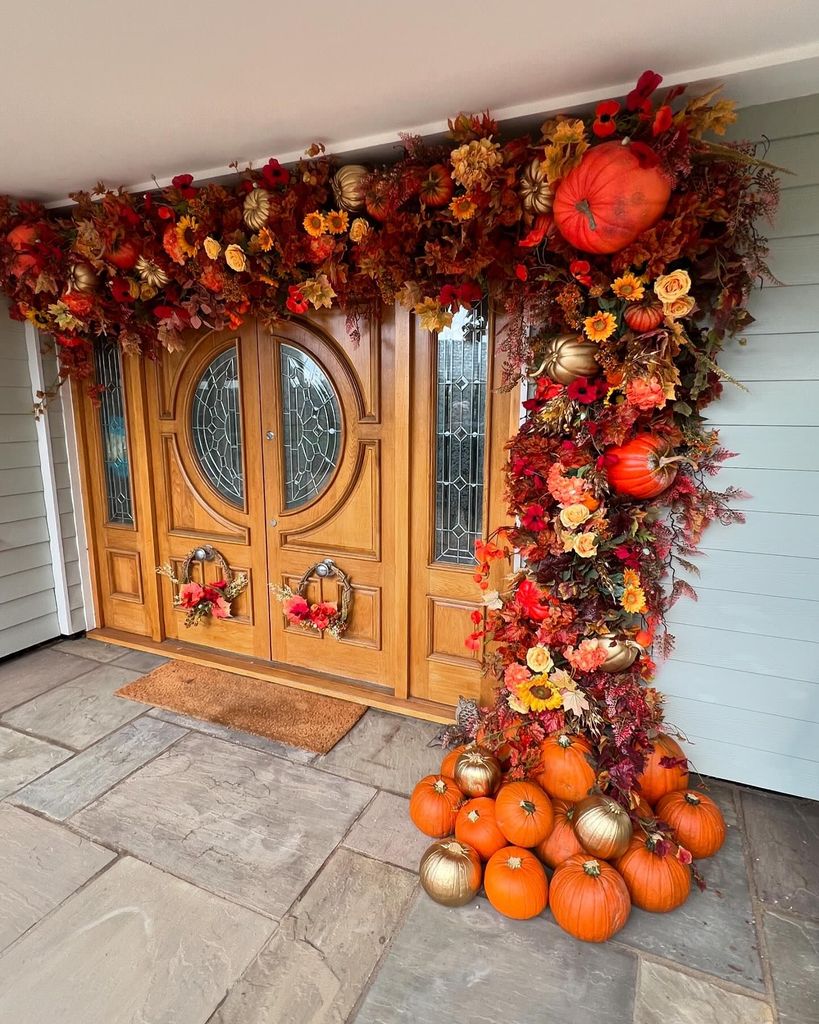 Natalie Cassidy's Halloween display is beautiful 